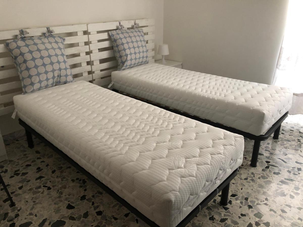 Questa Casa Non è Un Ciu-atr 9390-9 Appartement